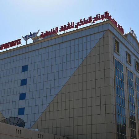 Al Huwayl Royal Suite Hotel Apartments المظهر الخارجي الصورة